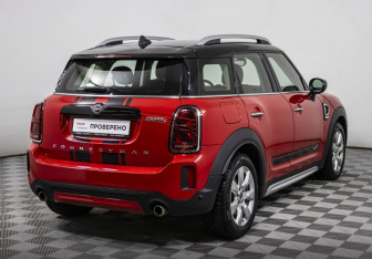 Подержанный автомобиль MINI Countryman 2022 года (5 фото)