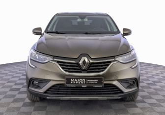 Подержанный автомобиль Renault Arkana 2021 года (2 фото)