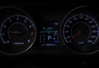 Подержанный автомобиль Mitsubishi Outlander 2010 года (10 фото)