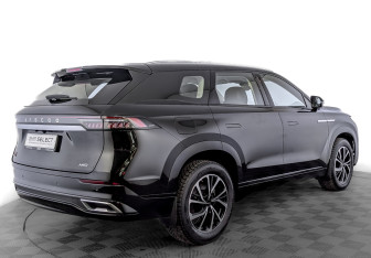 Подержанный автомобиль Jaecoo J8 2024 года (5 фото)