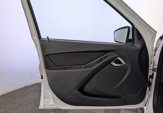 Подержанный автомобиль LADA (ВАЗ) Granta Sedan 2022 года (19 фото)