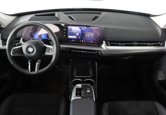 Новый BMW X1 2025 (11 фото)