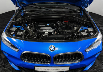 Подержанный автомобиль BMW X2 2018 года (10 фото)