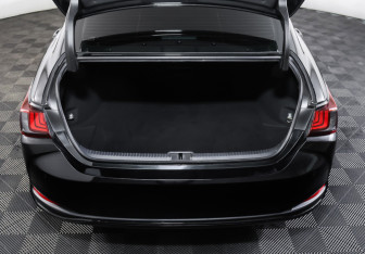 Подержанный автомобиль Lexus ES 2021 года (10 фото)