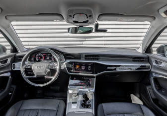 Подержанный автомобиль Audi A6 Sedan 2021 года (13 фото)