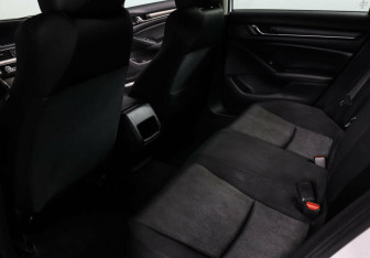 Подержанный автомобиль Honda Accord Sedan 2020 года (22 фото)