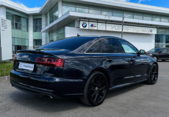 Подержанный автомобиль Audi A6 Sedan 2016 года (5 фото)
