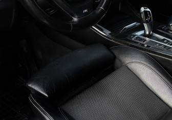 Подержанный автомобиль BMW X4 2015 года (14 фото)