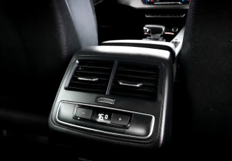Подержанный автомобиль Audi A4 Sedan 2021 года (28 фото)
