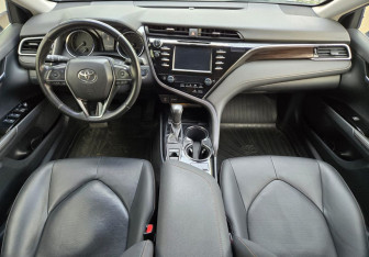 Подержанный автомобиль Toyota Camry Sedan 2020 года (9 фото)