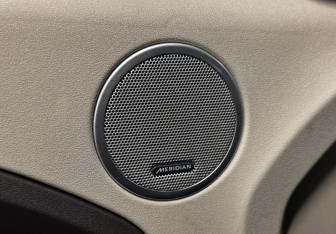 Подержанный автомобиль Land Rover Range Rover Evoque 2012 года (11 фото)