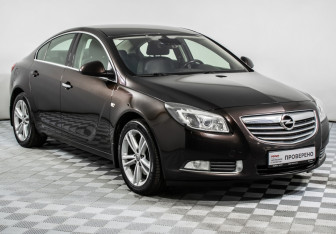 Подержанный автомобиль Opel Insignia Sedan 2011 года (3 фото)