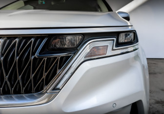 Подержанный автомобиль Kia Carnival 2021 года (17 фото)