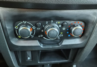 Подержанный автомобиль LADA (ВАЗ) XRAY 2019 года (15 фото)