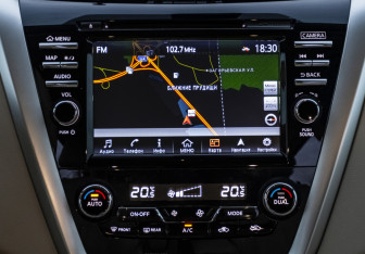 Подержанный автомобиль Nissan Murano Suv 2021 года (12 фото)