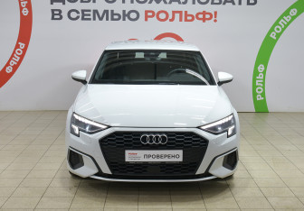 Подержанный автомобиль Audi A3 Sedan 2022 года (2 фото)