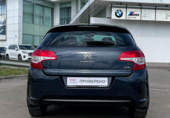 Подержанный автомобиль Citroen C4 Hatchback 2011 года (6 фото)