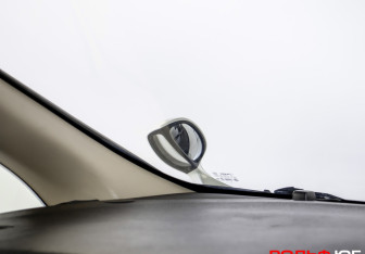 Подержанный автомобиль Toyota Alphard 2013 года (18 фото)