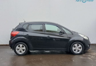 Подержанный автомобиль Kia Venga 2012 года (4 фото)
