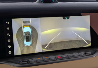 Подержанный автомобиль Voyah Free 2025 года (30 фото)