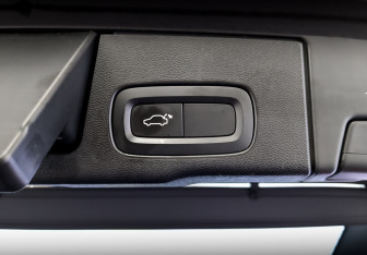 Подержанный автомобиль Volvo XC60 2019 года (27 фото)