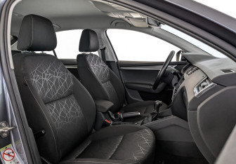 Подержанный автомобиль Skoda Octavia Liftback 2018 года (23 фото)