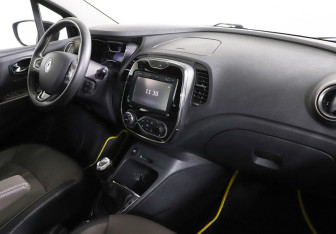 Подержанный автомобиль Renault Kaptur 2018 года (6 фото)