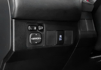 Подержанный автомобиль Toyota RAV4 2014 года (17 фото)