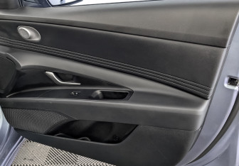 Подержанный автомобиль Hyundai Elantra Sedan 2024 года (25 фото)