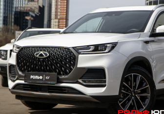 Подержанный автомобиль Chery Tiggo 8 Pro Max 2023 года (19 фото)