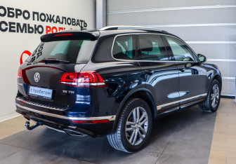 Подержанный автомобиль Volkswagen Touareg 2016 года (4 фото)