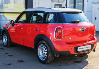 Подержанный автомобиль MINI Countryman 2011 года (7 фото)