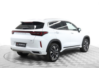 Подержанный автомобиль Exeed LX 2024 года (5 фото)