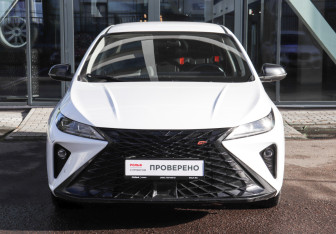 Подержанный автомобиль Omoda S5 GT 2023 года (2 фото)