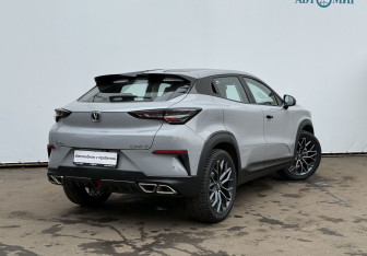 Подержанный автомобиль Changan UNI-T 2023 года (5 фото)