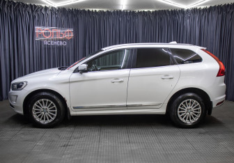 Подержанный автомобиль Volvo XC60 2013 года (8 фото)