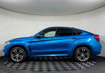 Подержанный автомобиль BMW X6 2018 года (5 фото)