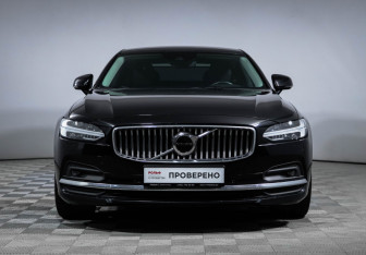 Подержанный автомобиль Volvo S90 2021 года (2 фото)