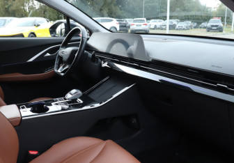 Подержанный автомобиль Omoda C5 2023 года (9 фото)