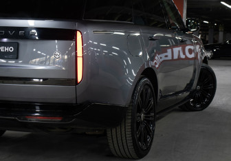 Подержанный автомобиль Land Rover Range Rover 2023 года (32 фото)