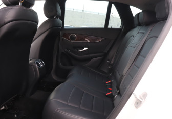 Подержанный автомобиль Mercedes-Benz GLC Coupe 2016 года (10 фото)