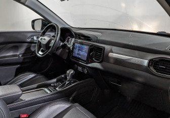 Подержанный автомобиль Chery Tiggo 4 2022 года (12 фото)