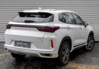 Подержанный автомобиль Exeed LX 2022 года (5 фото)