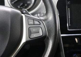 Подержанный автомобиль Suzuki Vitara 2016 года (15 фото)