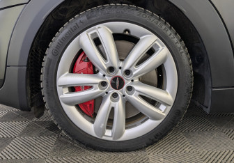 Подержанный автомобиль MINI Hatch 2020 года (12 фото)