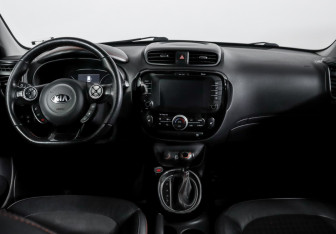 Подержанный автомобиль Kia Soul 2016 года (12 фото)