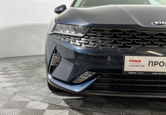 Подержанный автомобиль Kia K5 2020 года (15 фото)