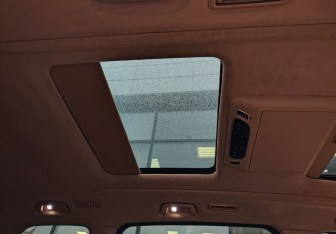 Подержанный автомобиль Voyah Dream 2024 года (15 фото)