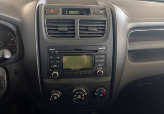 Подержанный автомобиль Kia Sportage 2010 года (12 фото)