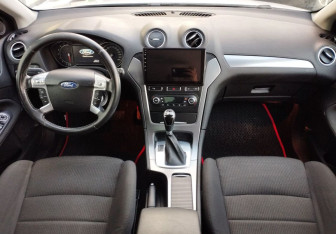 Подержанный автомобиль Ford Mondeo Sedan 2014 года (9 фото)